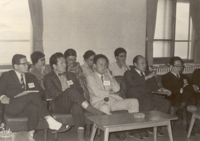 통일교육의 방향과 문제점(정치_연구 연구모임_통일 평화 국제정치)